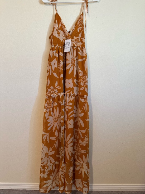 Patrons of Peace Dresses & Skirts - Patrons of Peace Floral Maxi Dress